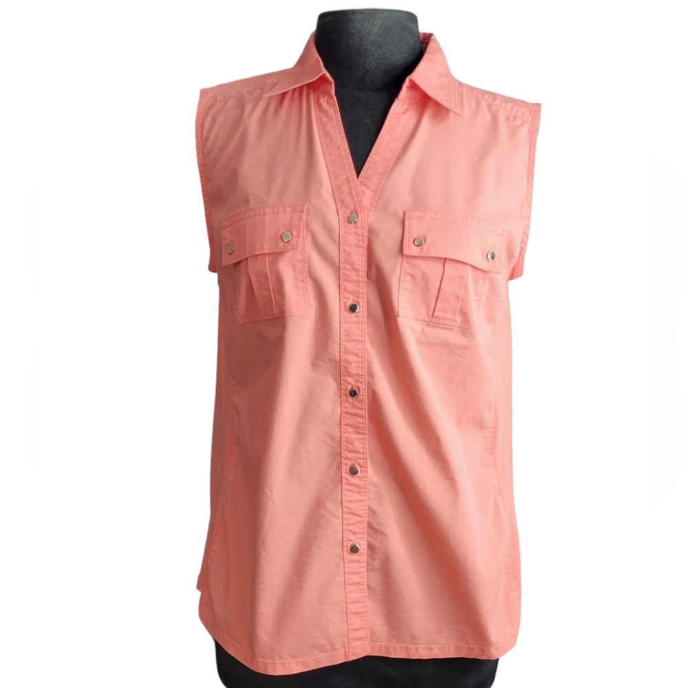Sleeveless button down blouse